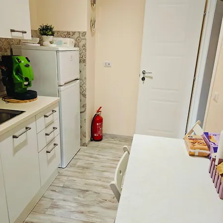 شقة A Casa Da Mami